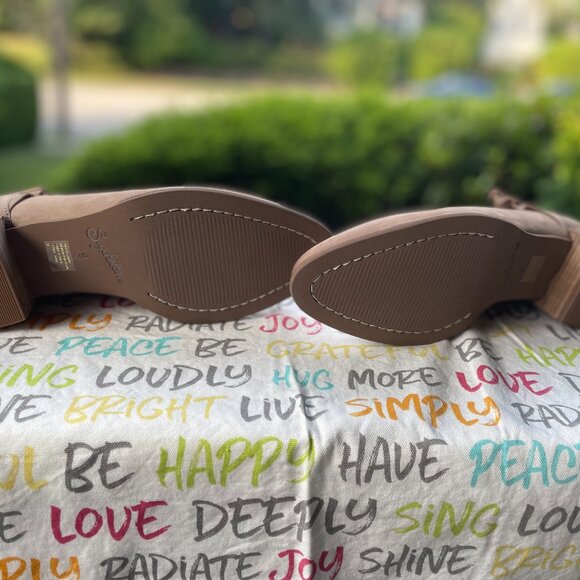 Seychelles Renowned Taupe Boots - Picture 4 of 6